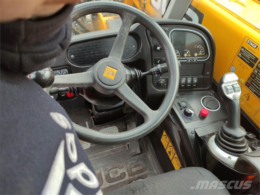 JCB 525-60 Hi Viz 텔러 핸들러