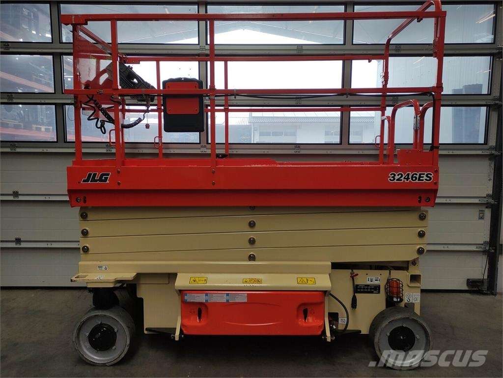 JLG 3246ES 剪叉式升降机