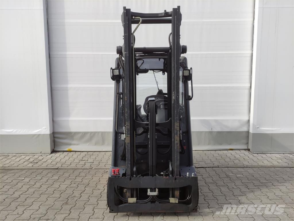 Linde E16P-02/386 EVO Akumulátorové vozíky