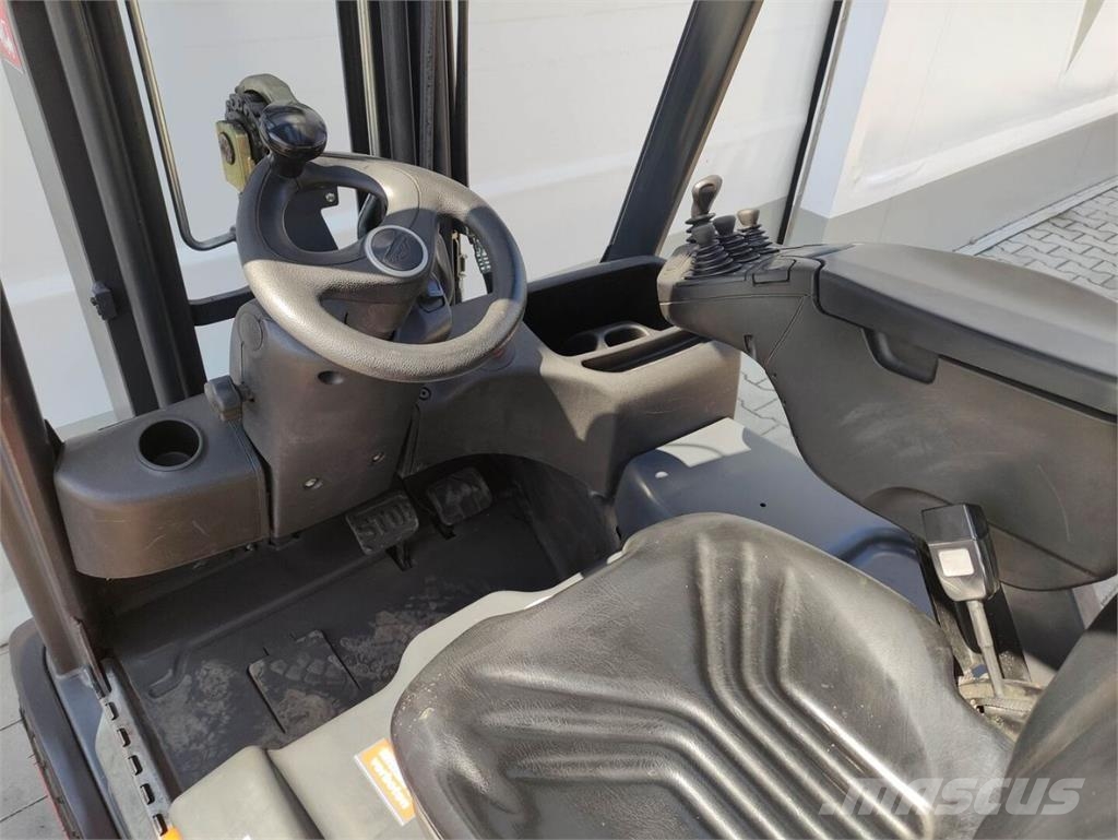 Linde E18L-02-386 Električni viljuškari