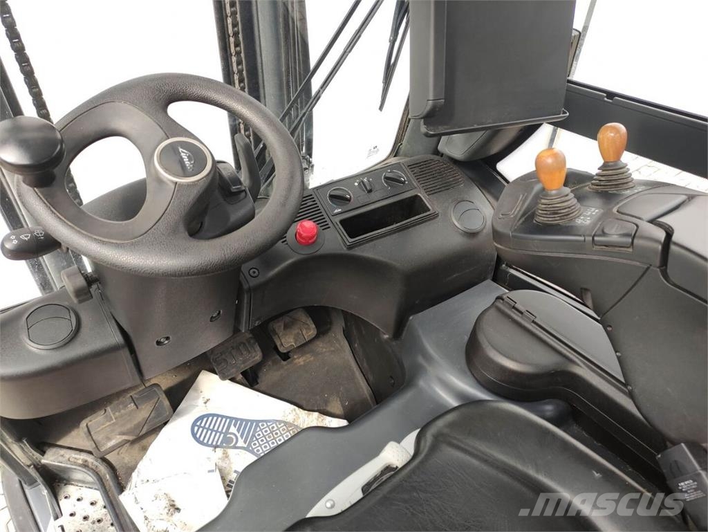 Linde E18PH-02/386-EVO شاحنات ذات رافعات شوكية تعمل بالكهرباء