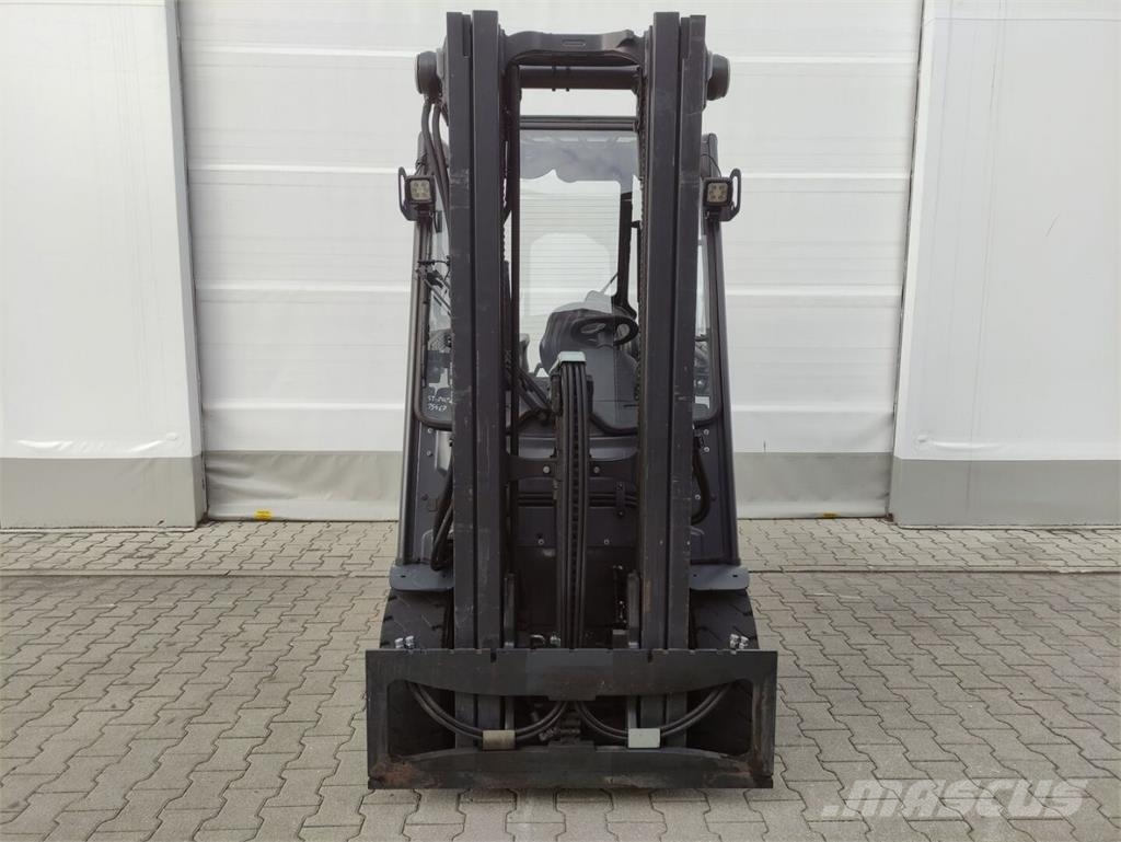 Linde E20-01/387 Akumulátorové vozíky