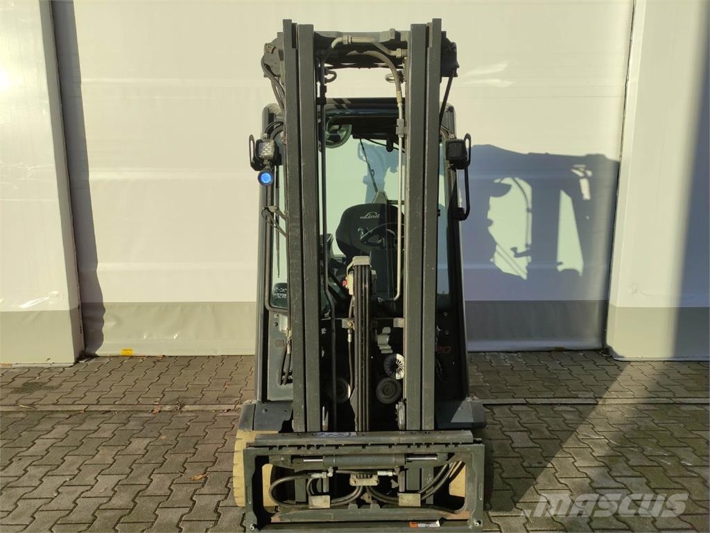 Linde E20L-02-386 电动叉车