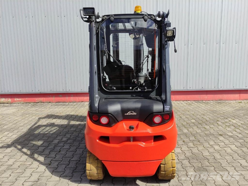 Linde E35L-01-387 电动叉车
