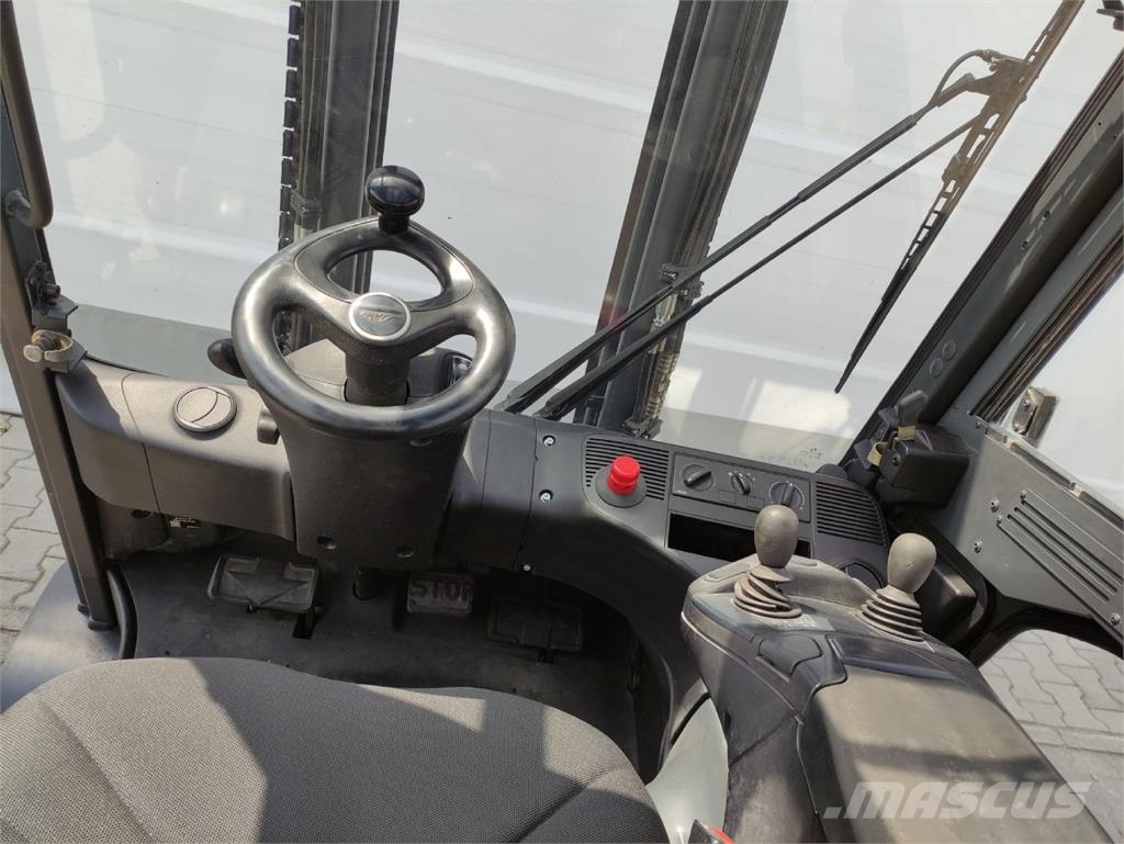 Linde E50 HL-01/600 شاحنات ذات رافعات شوكية تعمل بالكهرباء