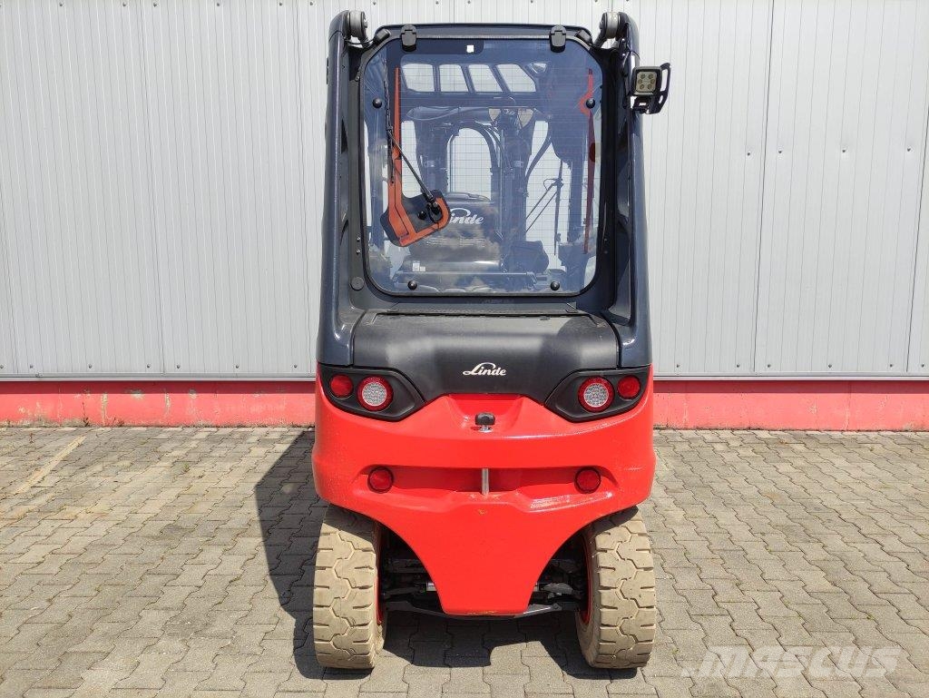 Linde E50HL-01-388 电动叉车