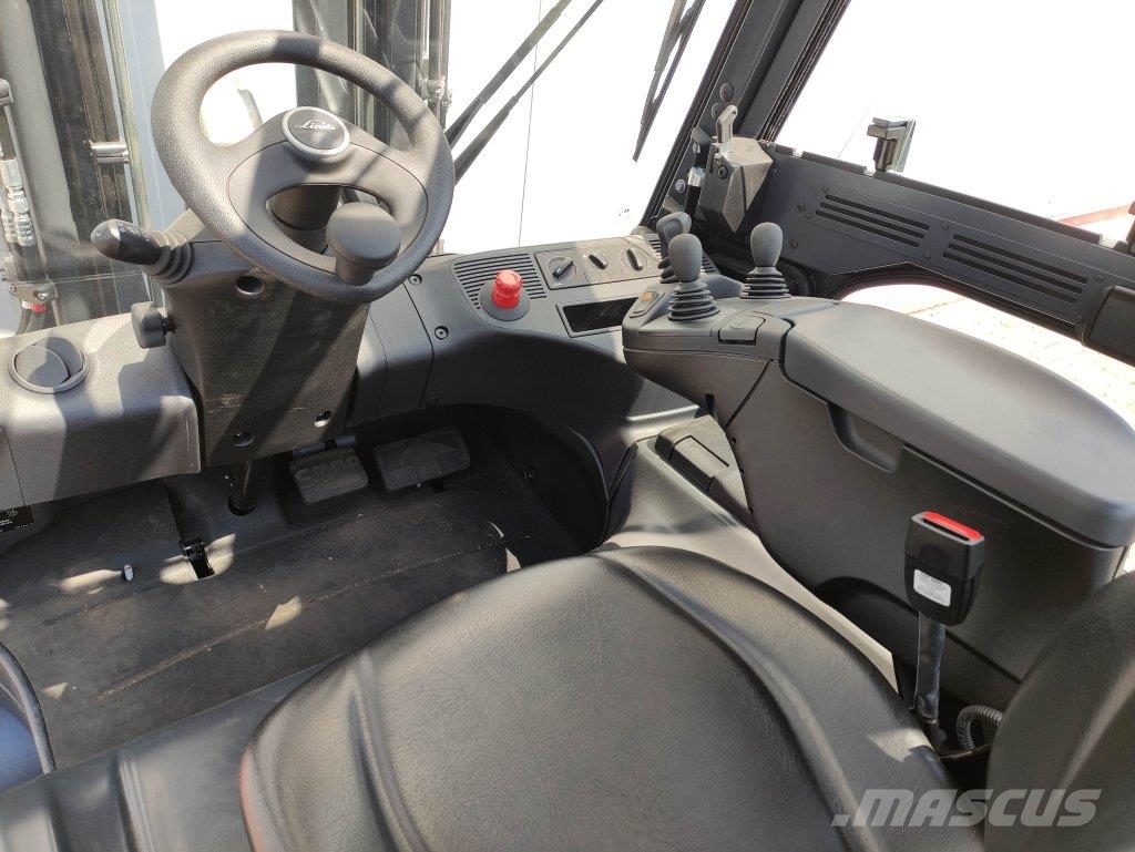 Linde E50HL-01-388 电动叉车