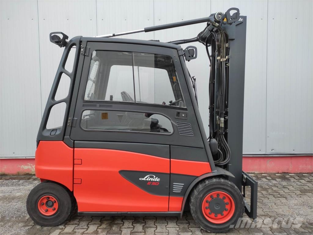 Linde E50HL-01-388 电动叉车