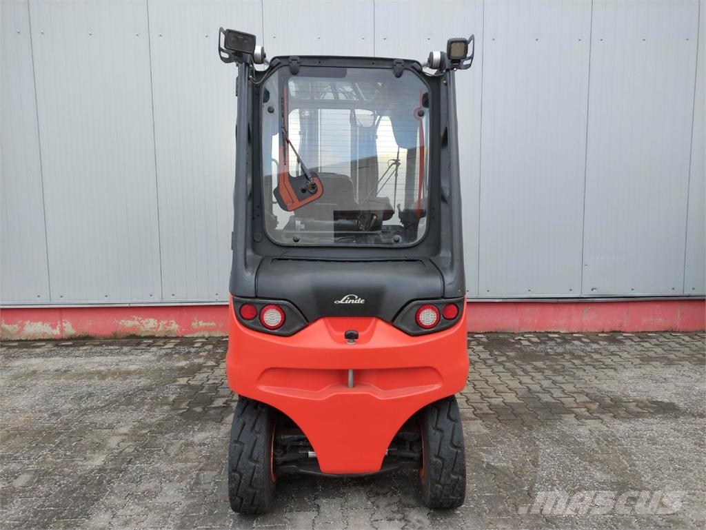Linde E50HL-01-388 电动叉车