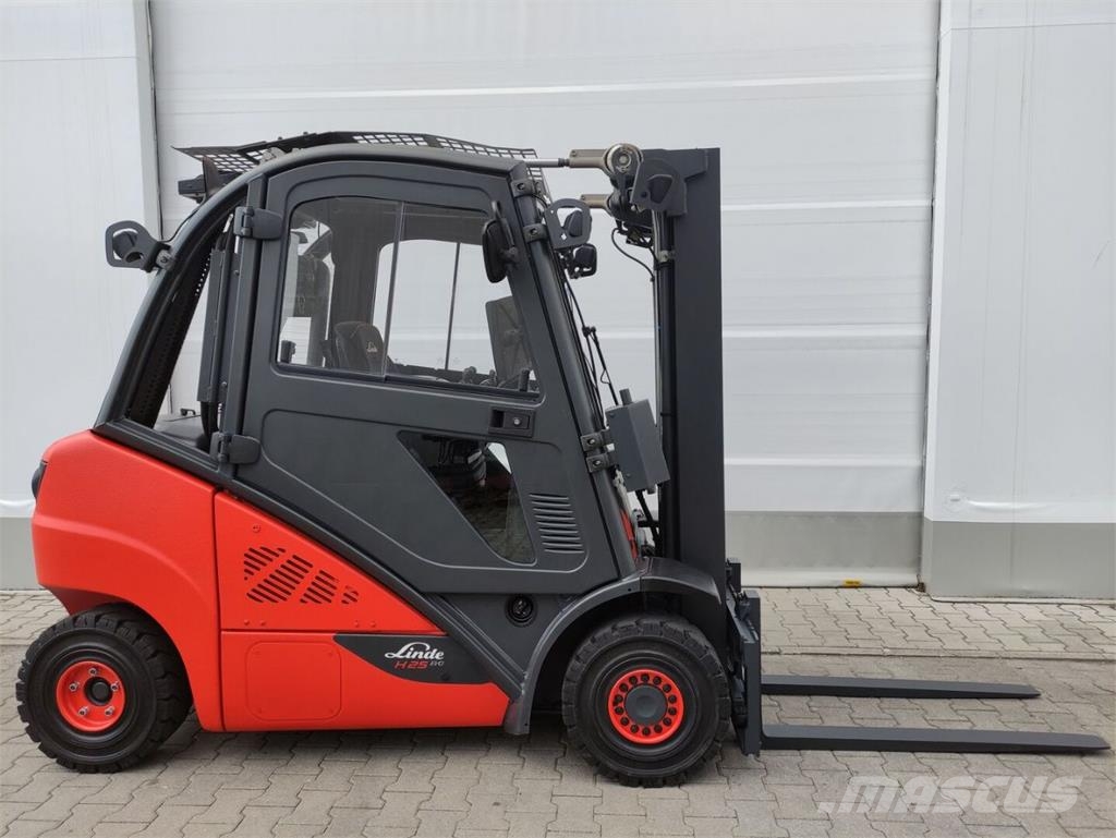 Linde H25D-02-392 EVO Diesel forklifts