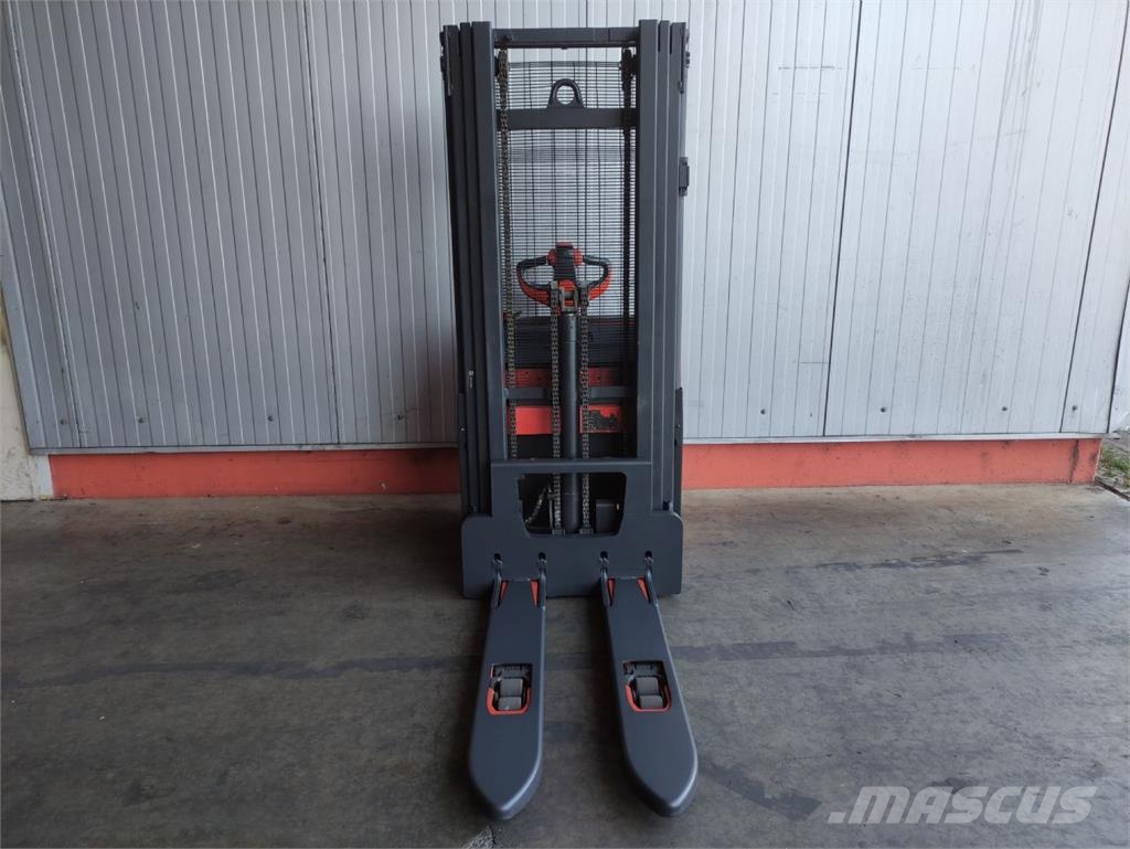 Linde L16i-1173 Gyalogkíséretű targonca