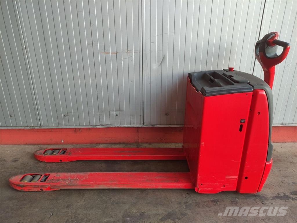 Linde T30-1153 Elektriskie palešu ratiņi