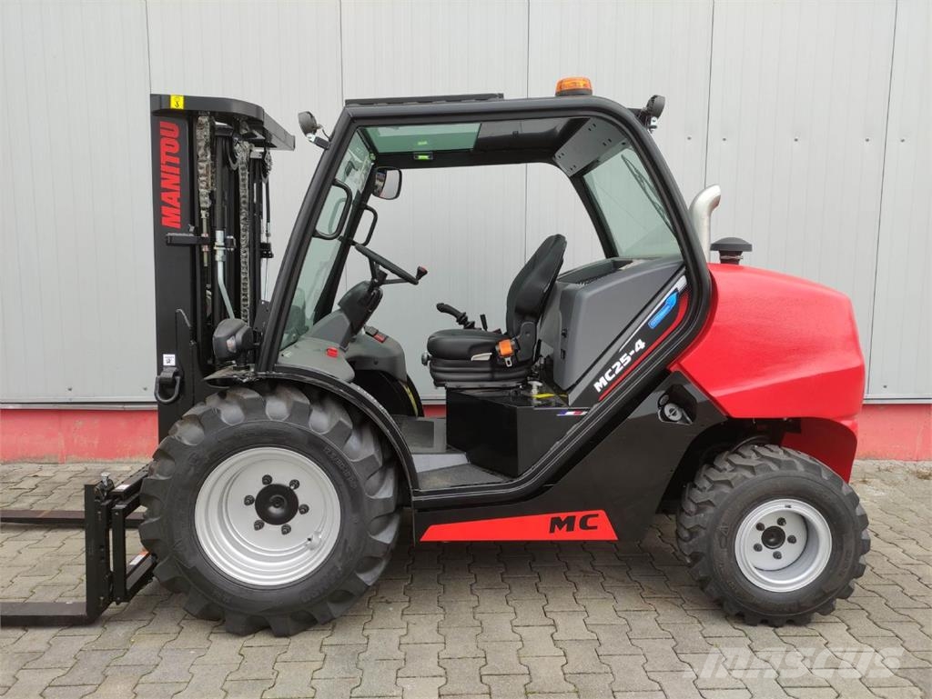 Manitou MC25-4 DK ST5 S1 (NEU) Terénne vysokozdvižné vozíky