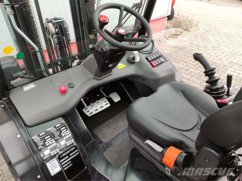 Manitou MC25-4 DK ST5 S1 (NEU) Terénne vysokozdvižné vozíky